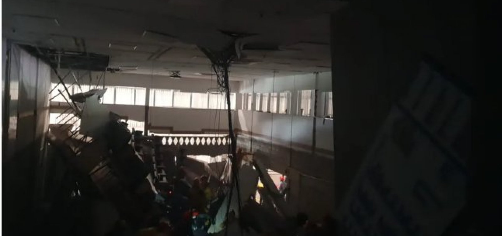 Desabamento na Grande São Paulo durante visita política deixa nove mortos