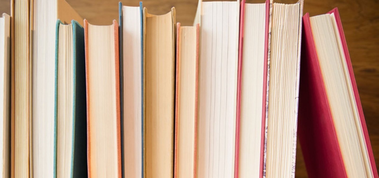França cria taxa de entrega sobre vendas online de livros para ajudar lojas contra Amazon