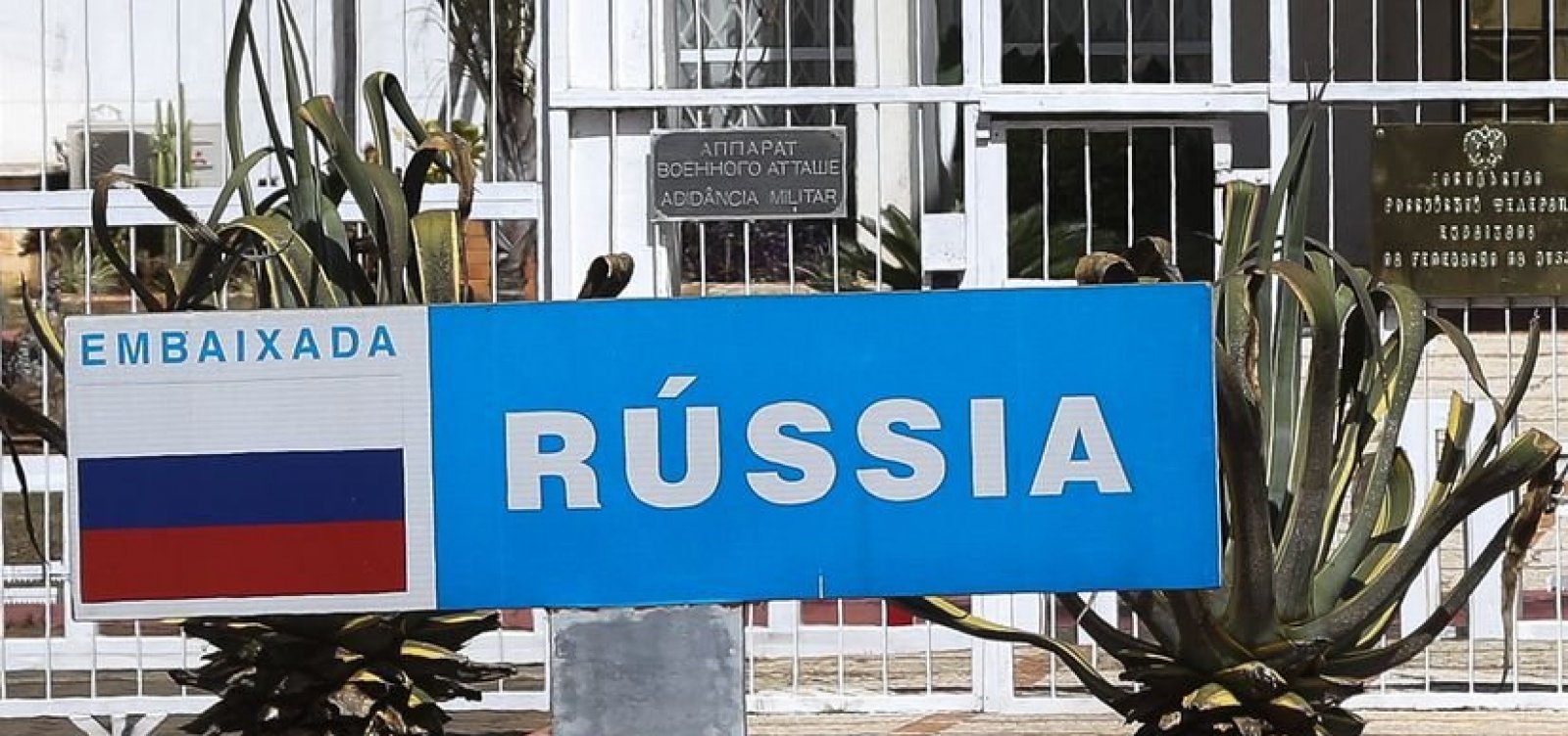 Atirador mata 15 pessoas em escola na Rússia, 11 delas crianças