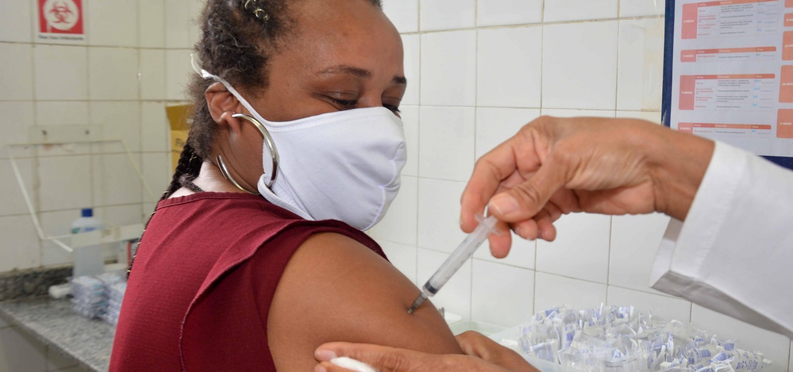 Vacinação contra Covid-19 segue em Salvador nesta sexta