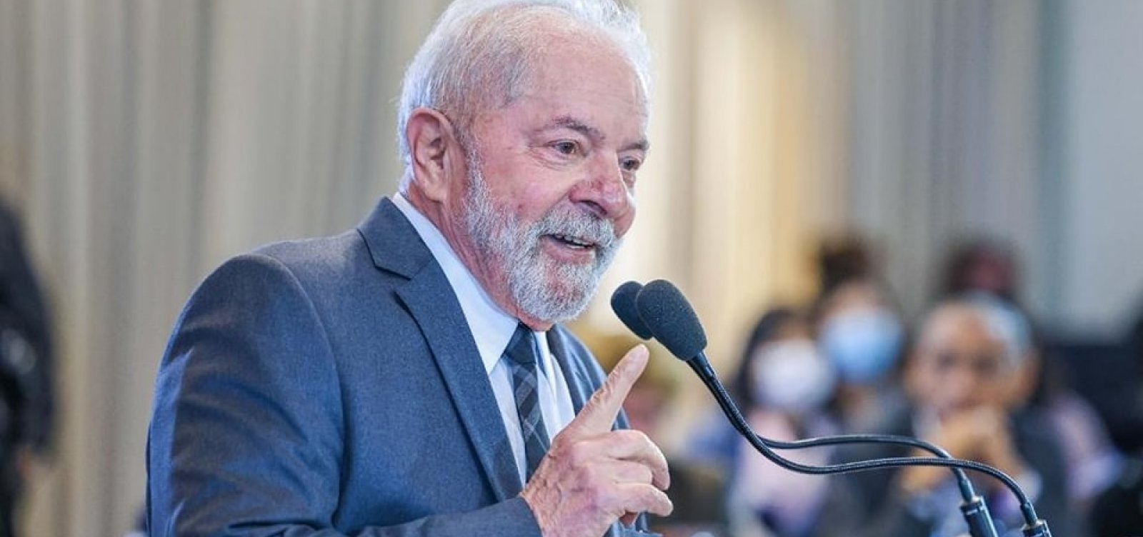 Lula investe em aproximação com religiosos e prepara 'Carta aos evangélicos' 