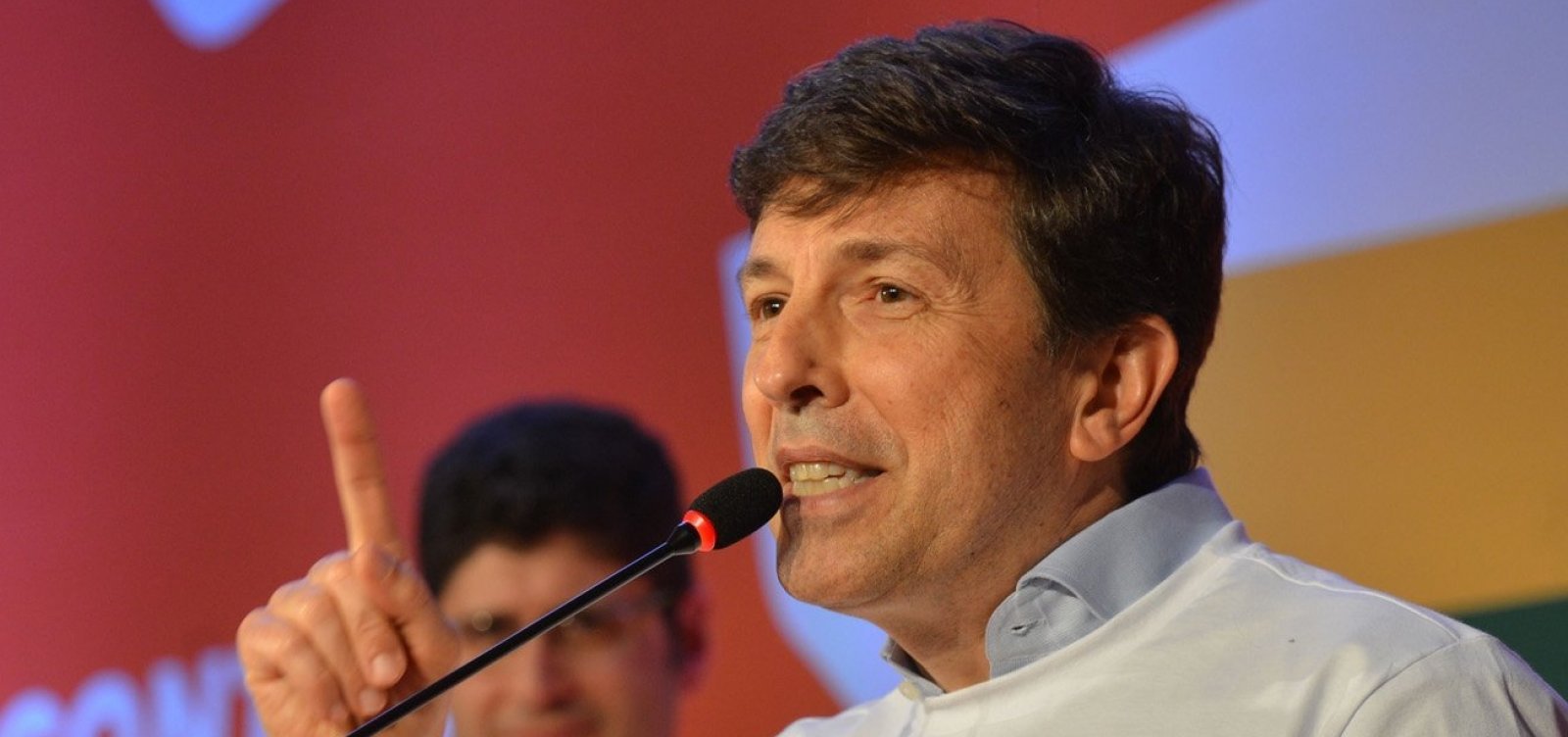 João Amoêdo declara voto em Lula no segundo turno