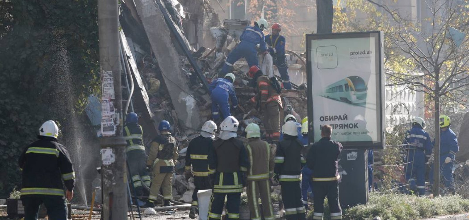 Novos bombardeios atingem capital da Ucrânia nesta segunda-feira