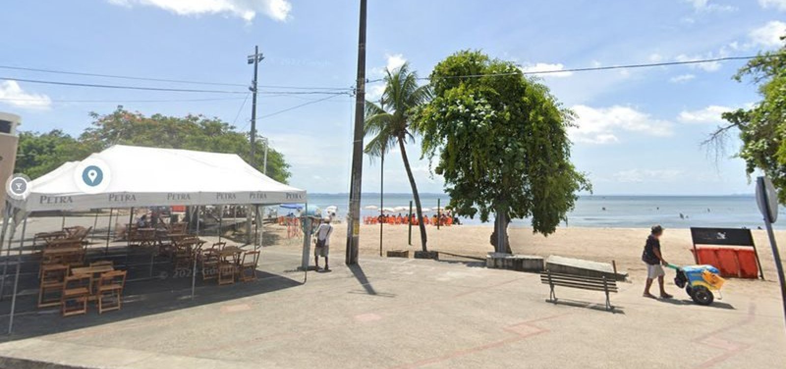 Tiroteio deixa uma pessoa ferida na praia da Ribeira, em Salvador 