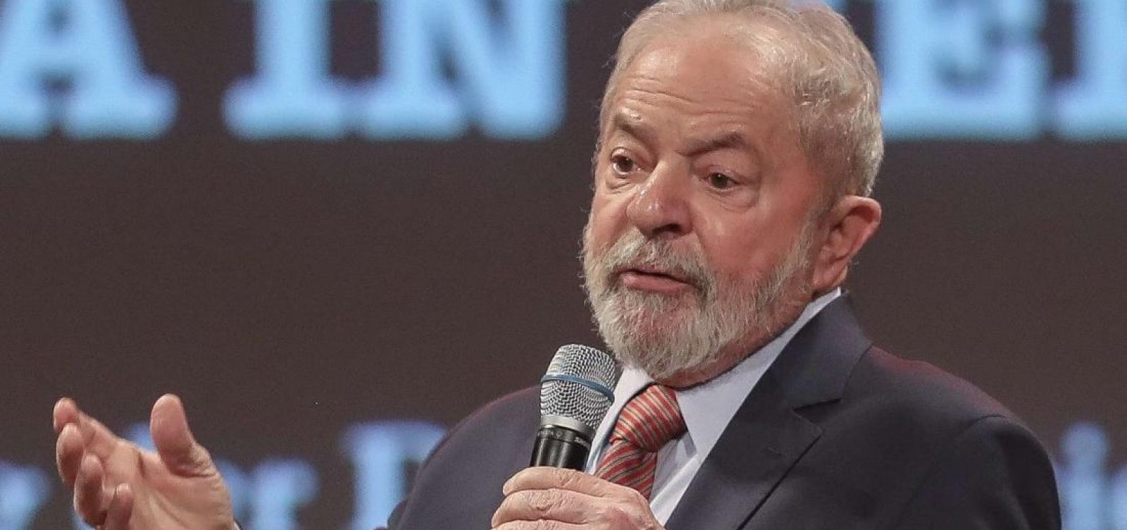 Lula afirma que, se eleito, recriará o Ministério de Segurança Pública