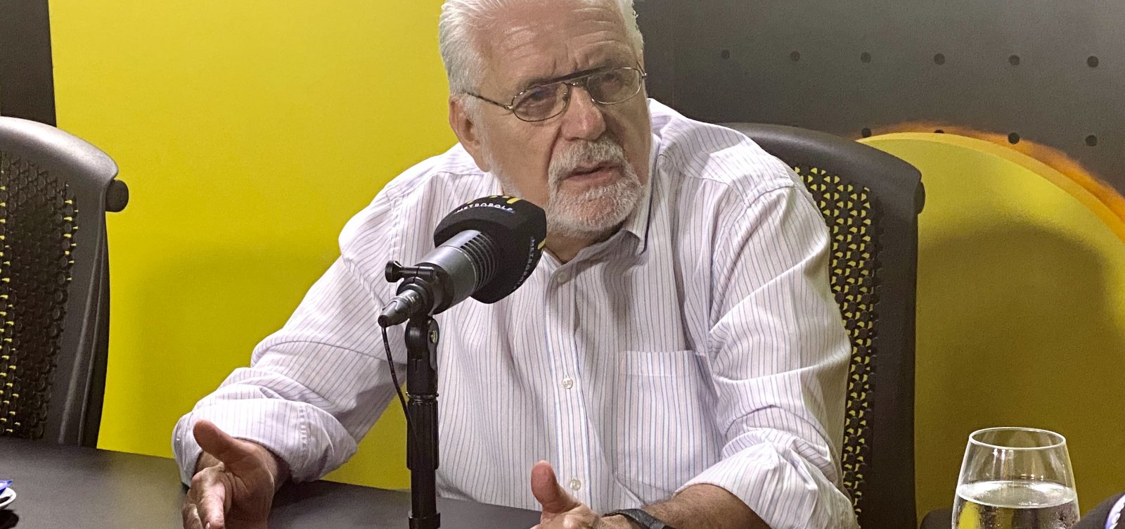 “Estamos entre a civilização e a barbárie", diz Wagner sobre eleição presidencial