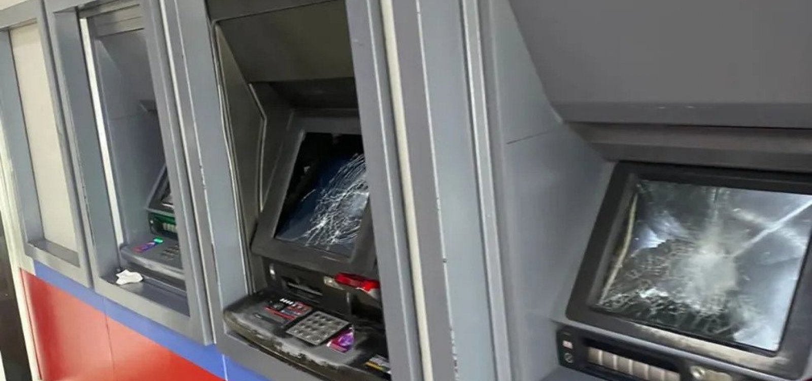 Mulher que destruiu 15 caixas eletrônicos é identificada e liberada pela Polícia Civil