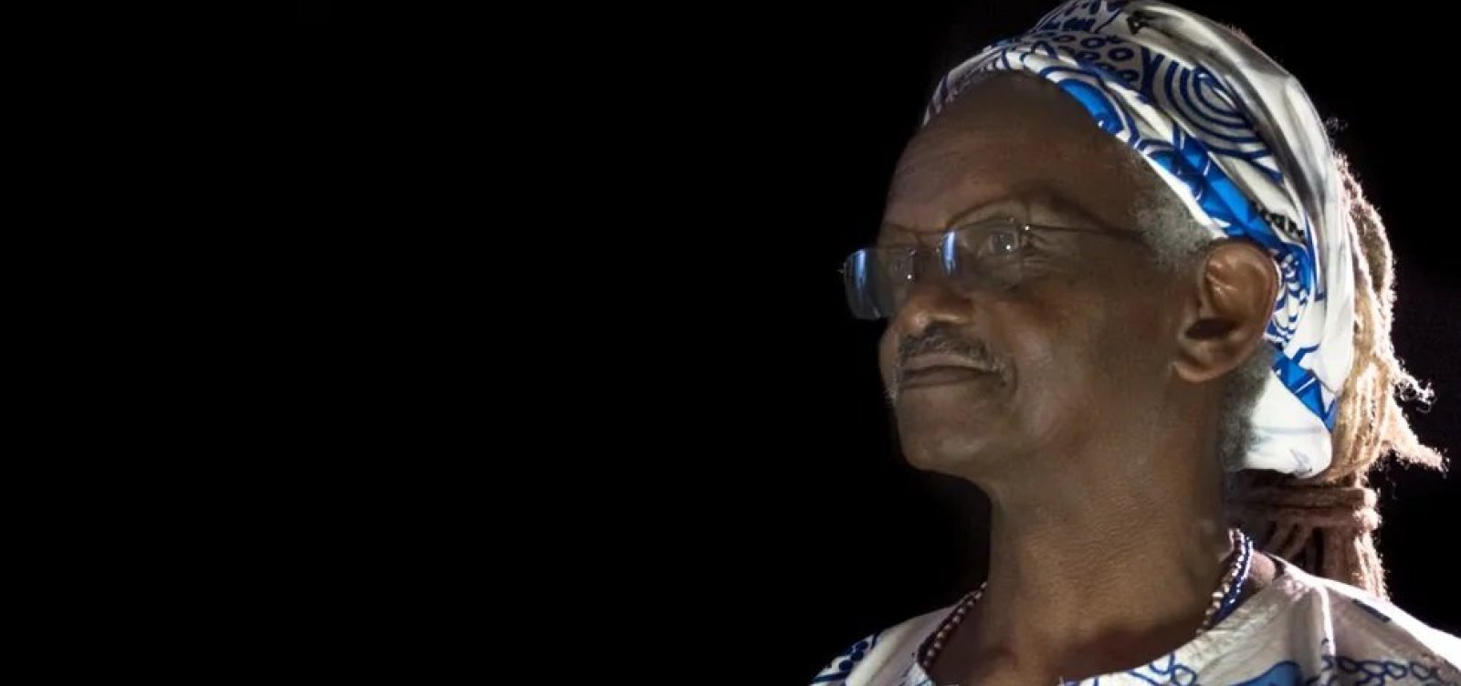 Documentário em homenagem ao Mestre Moa do Katendê estreia neste domingo