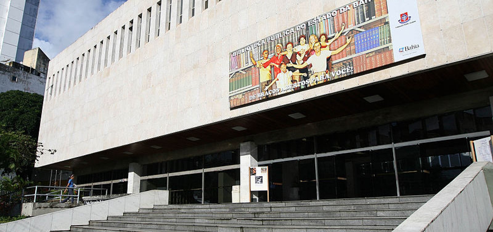 Biblioteca Central apresenta exposição sobre cultura e religiosidade de matriz africana