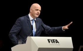 O suíço Gianni Infantino é eleito o novo presidente da Fifa