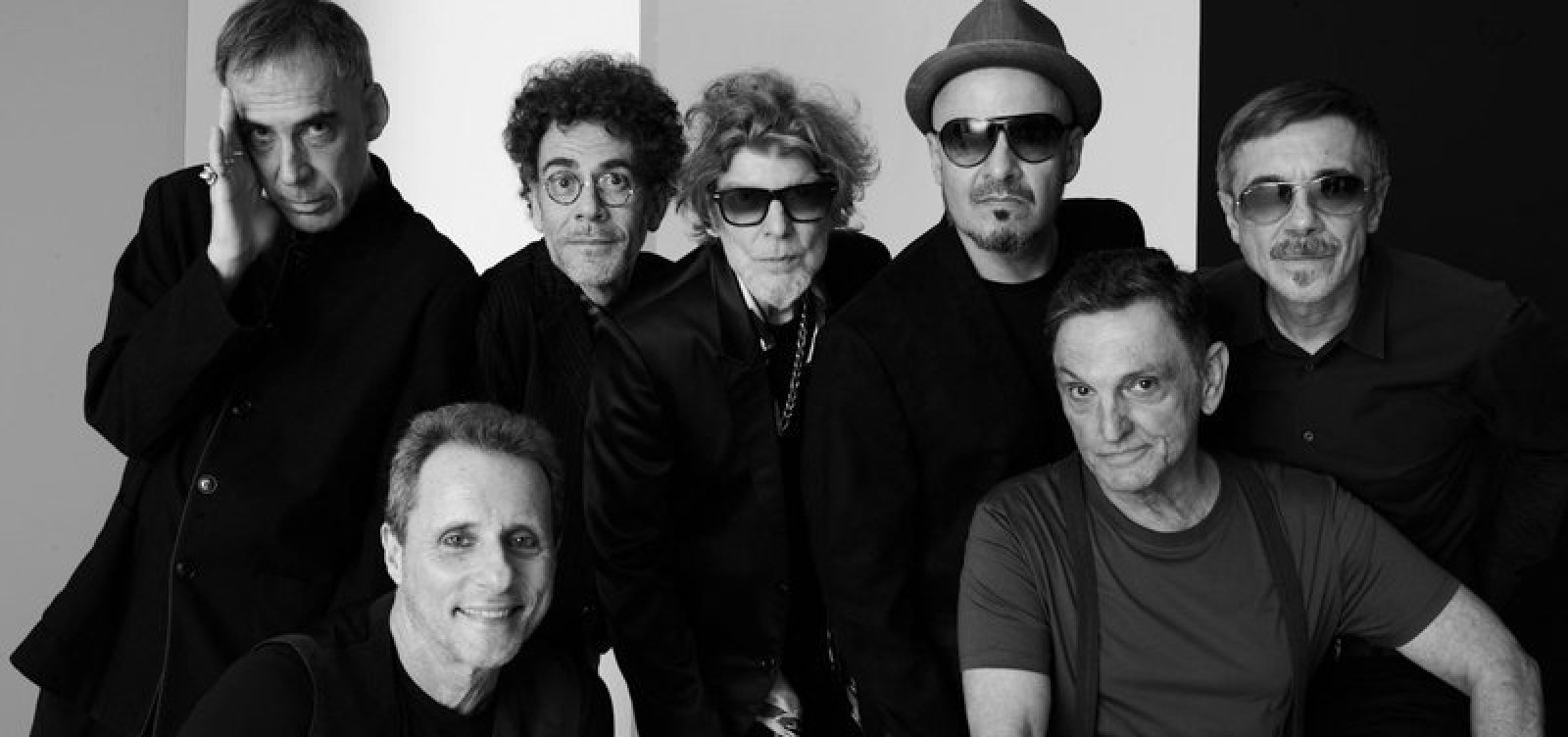Com formação original, Titãs anuncia show na Arena Fonte Nova Metro 1