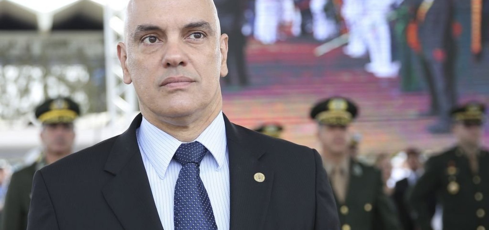 Moraes encaminha &agrave; PGR pedido de impeachment de ministro da Defesa