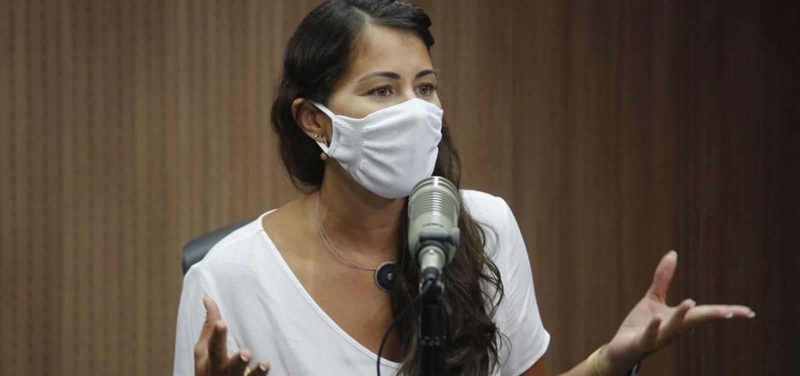 Jéssica Senra é diagnosticada com Covid-19 pela primeira vez: “Um mal-estar horrível”