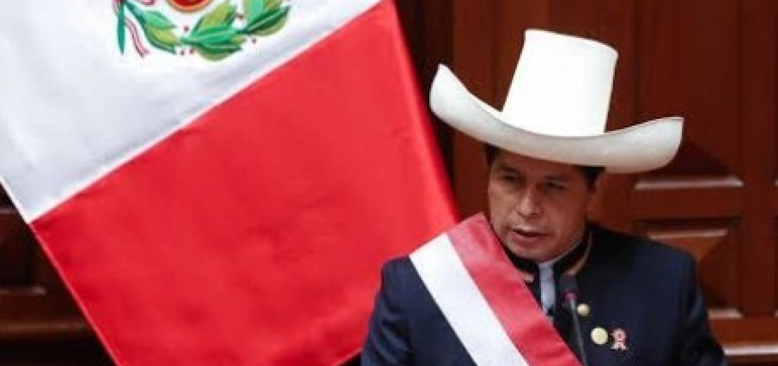  Peru: presidente dissolve Congresso e declara estado de emergência; oposição acusa golpe