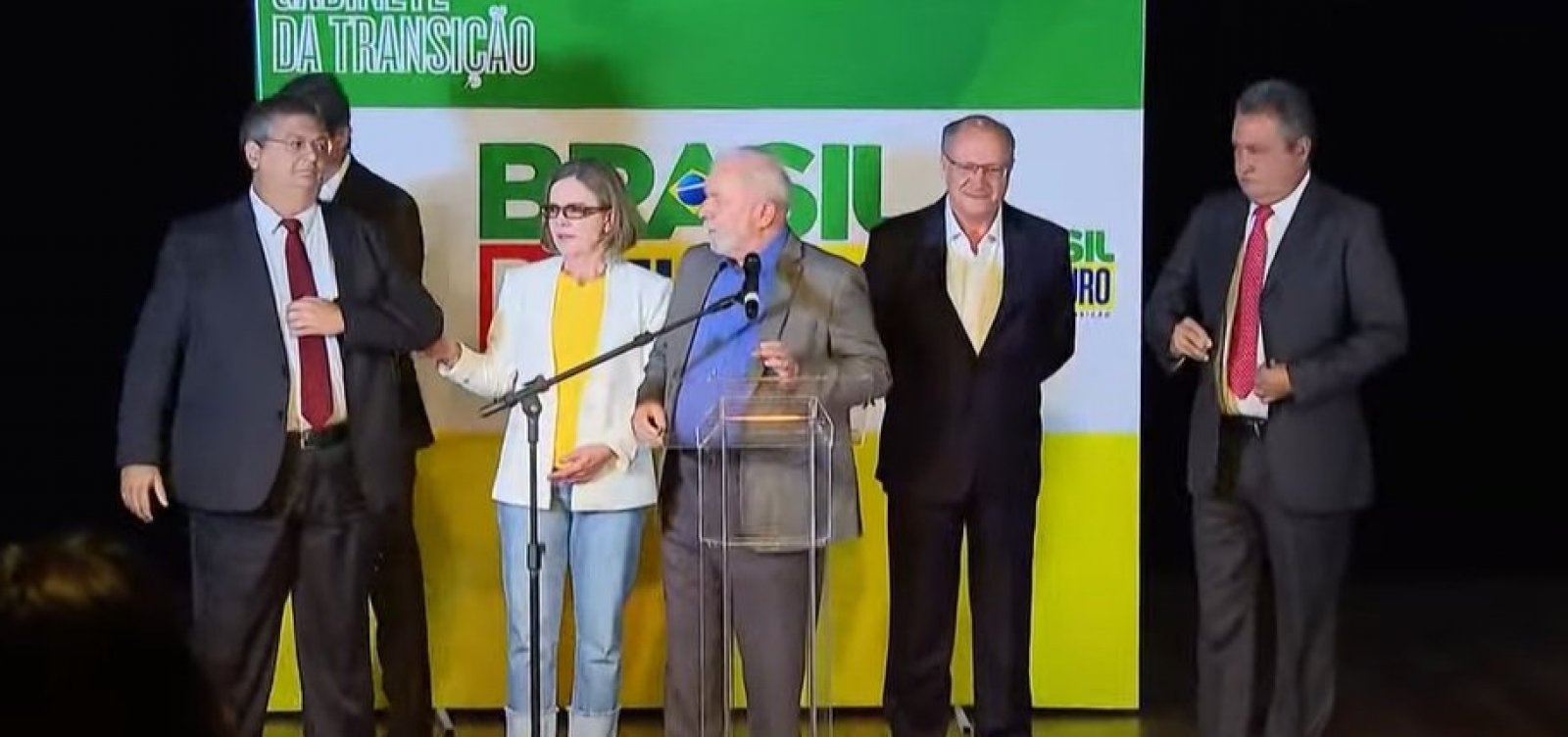 Lula confirma Rui Costa, Haddad, Dino, Múcio e Mauro Vieira como ministros