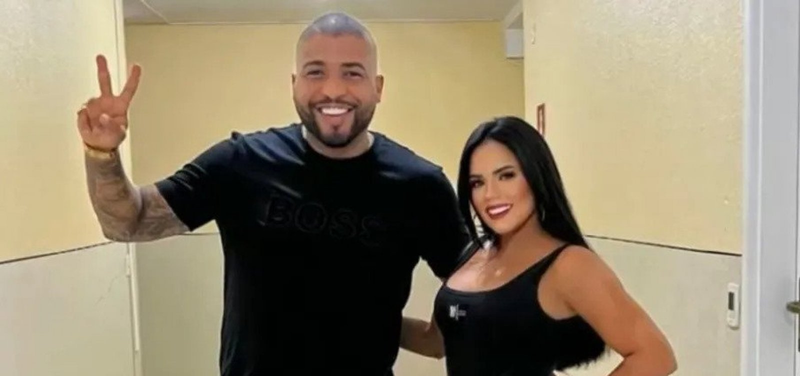Casal que vendia rifas na internet é morto a tiros em praia na BA