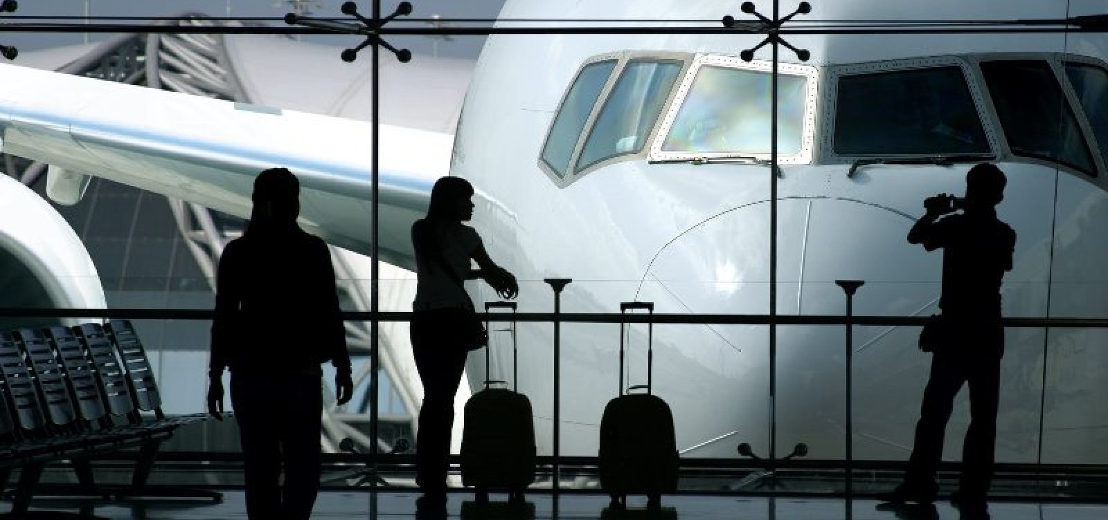 Profissionais do setor aéreo anunciam greve nacional por tempo indeterminado