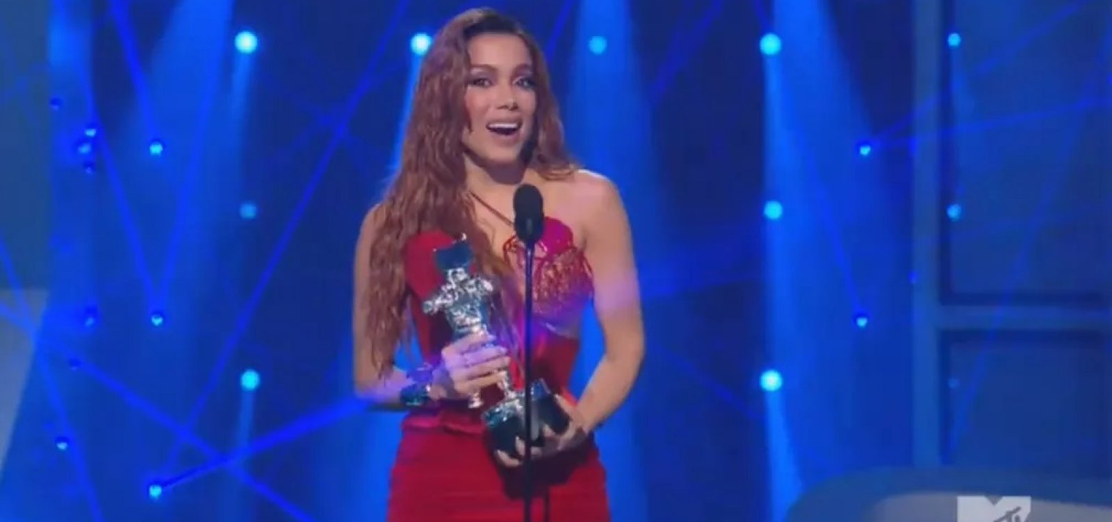 Anitta conquista segunda menção no Livro dos Recordes 