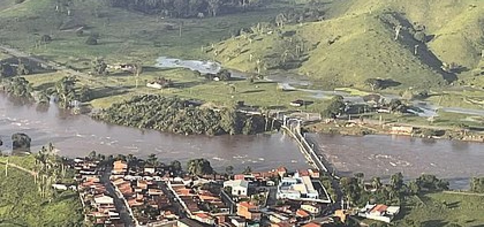 Estado monitora cidades afetadas pela chuva na Bahia