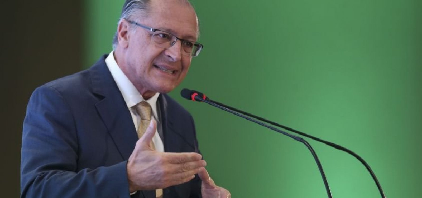 Entenda como fica remuneração de Alckmin ao acumular cargos de vice-presidente e ministro