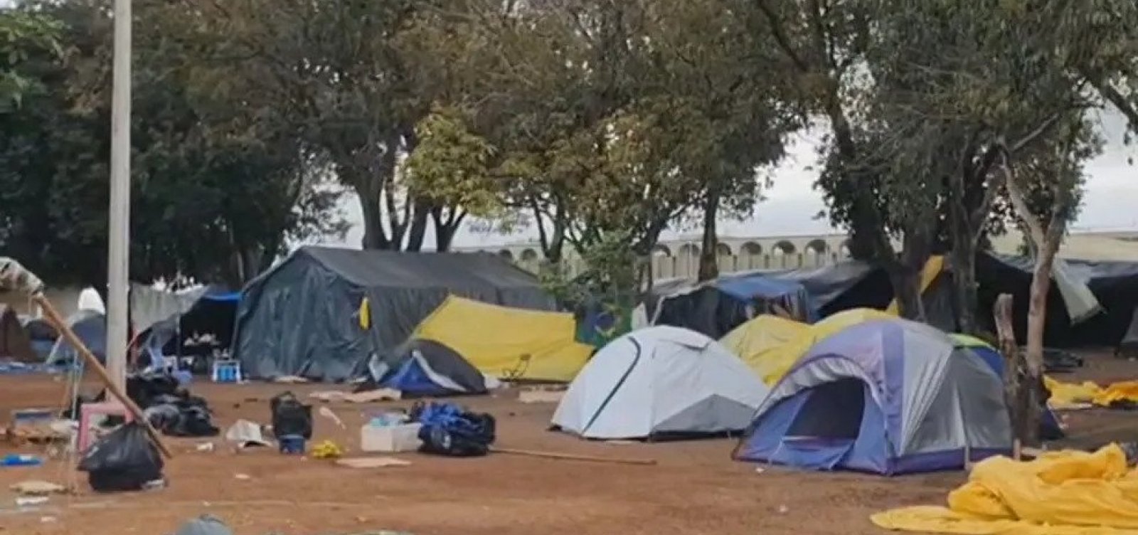 Polícia e Exército se preparam para desocupação de acampamento bolsonarista no DF