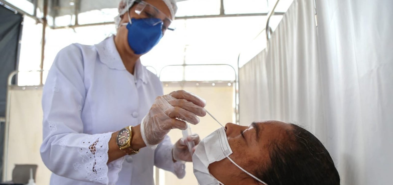 OMS atualiza recomendações e reduz tempo de isolamento para casos de Covid-19