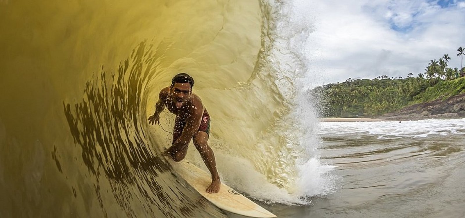 Praia do Forte sedia circuito inédito de surf; confira detalhes 
