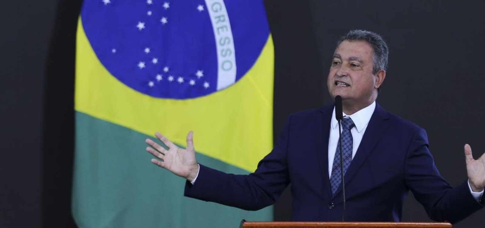 Rui Costa justifica a dipensa de 40 militares do Palácio da Alvorada