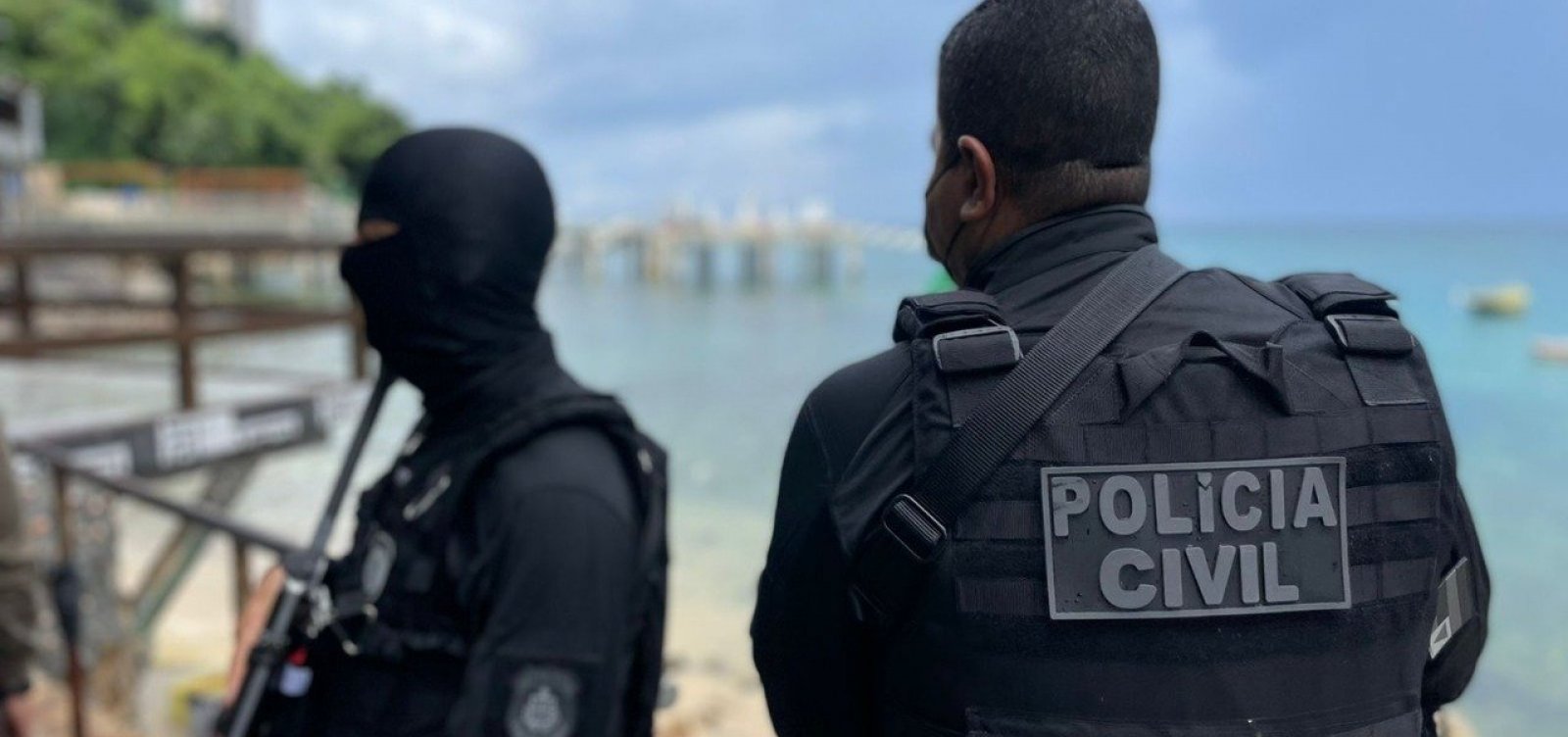 Em Vera Cruz, homem &eacute; preso por atirar contra idosos e desferir insultos de cunho racista 