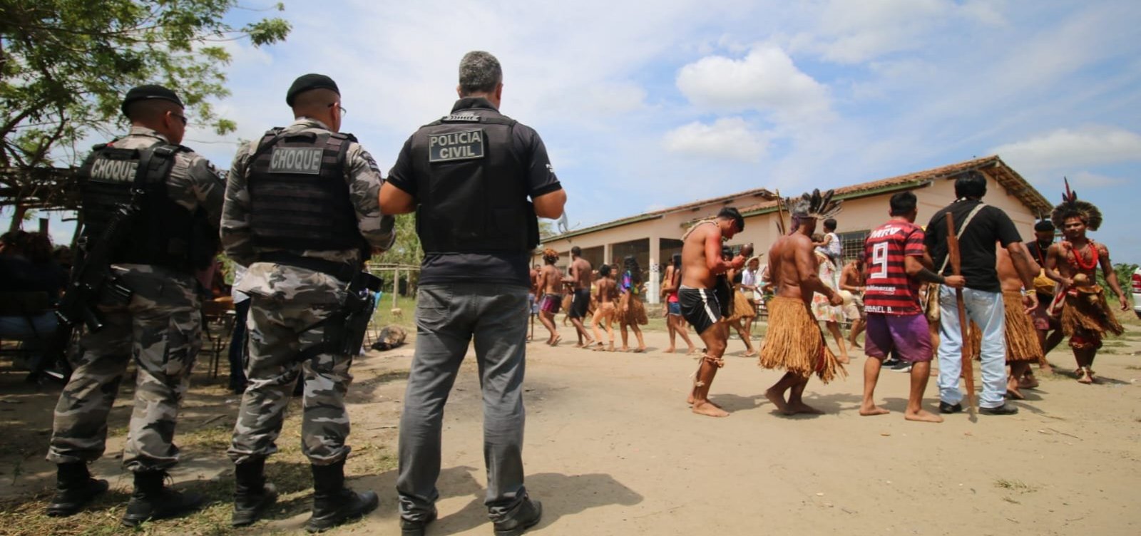 Soldado da PM suspeito de envolvimento em morte de indígenas é preso após se entregar à polícia na Bahia