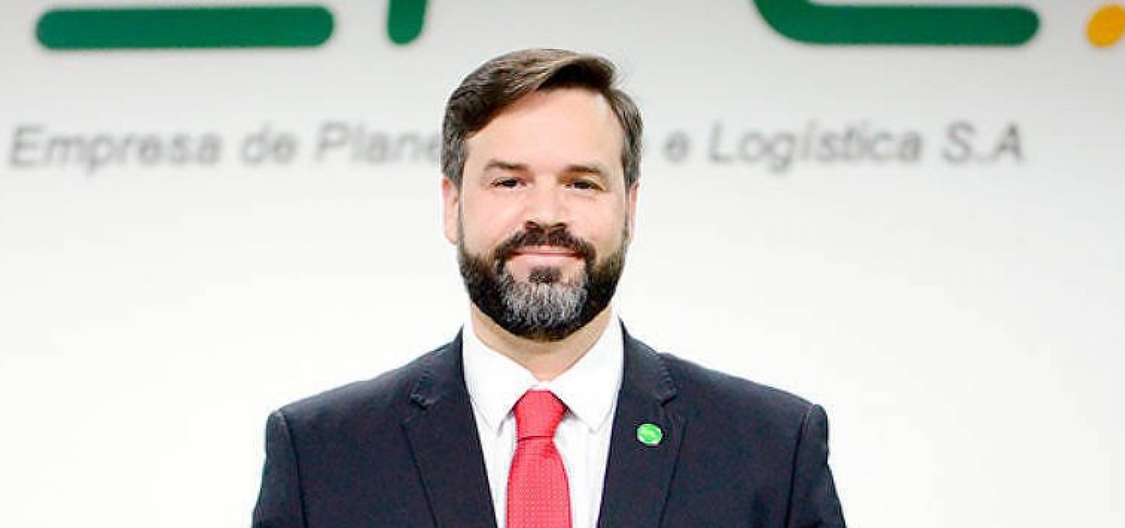Diretor de estatal federal é afastado após ser acusado de apresentar diploma falso