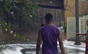 Forte chuva provoca engarrafamento nas regiões do Dique e Bonocô