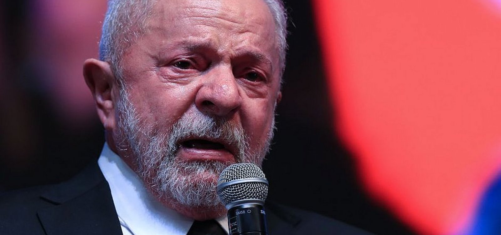 Lula interrompe descanso na Bahia para acompanhar tragédia causada por chuvas em São Paulo