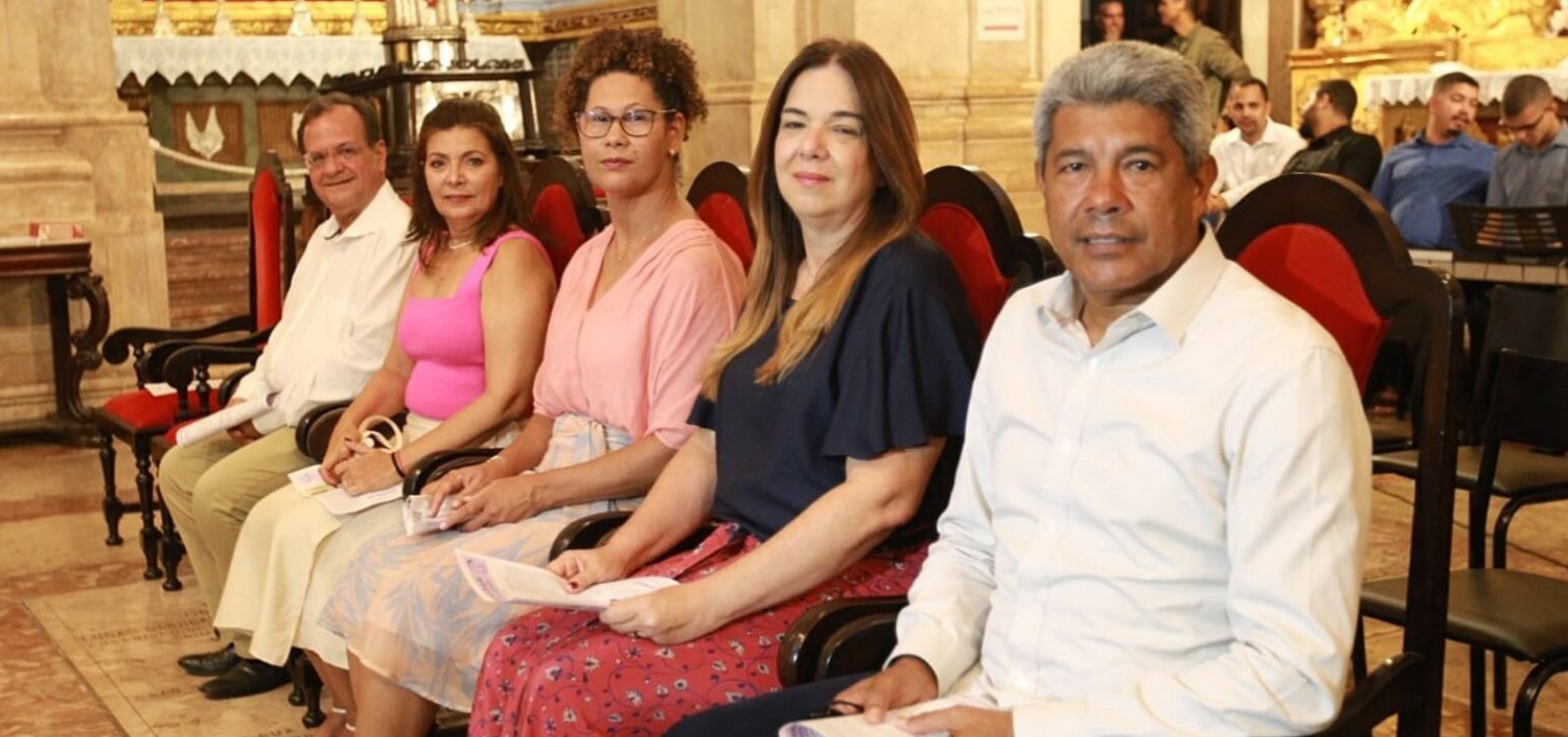 Jerônimo Rodrigues celebra início de Quaresma em missa na Catedral Basílica de Salvador