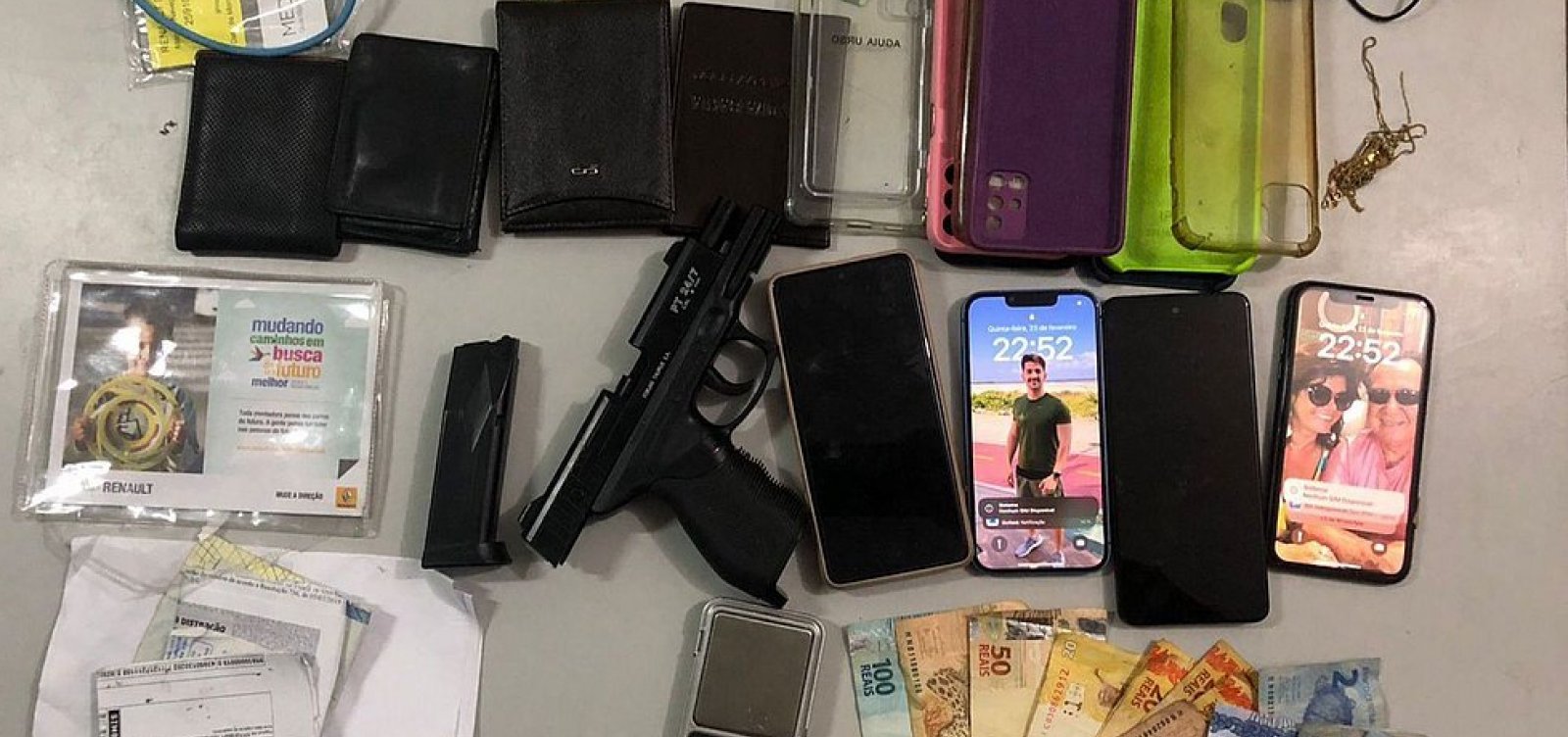 Clientes são assaltados em cafeteria localizada no Corredor da Vitória, em Salvador