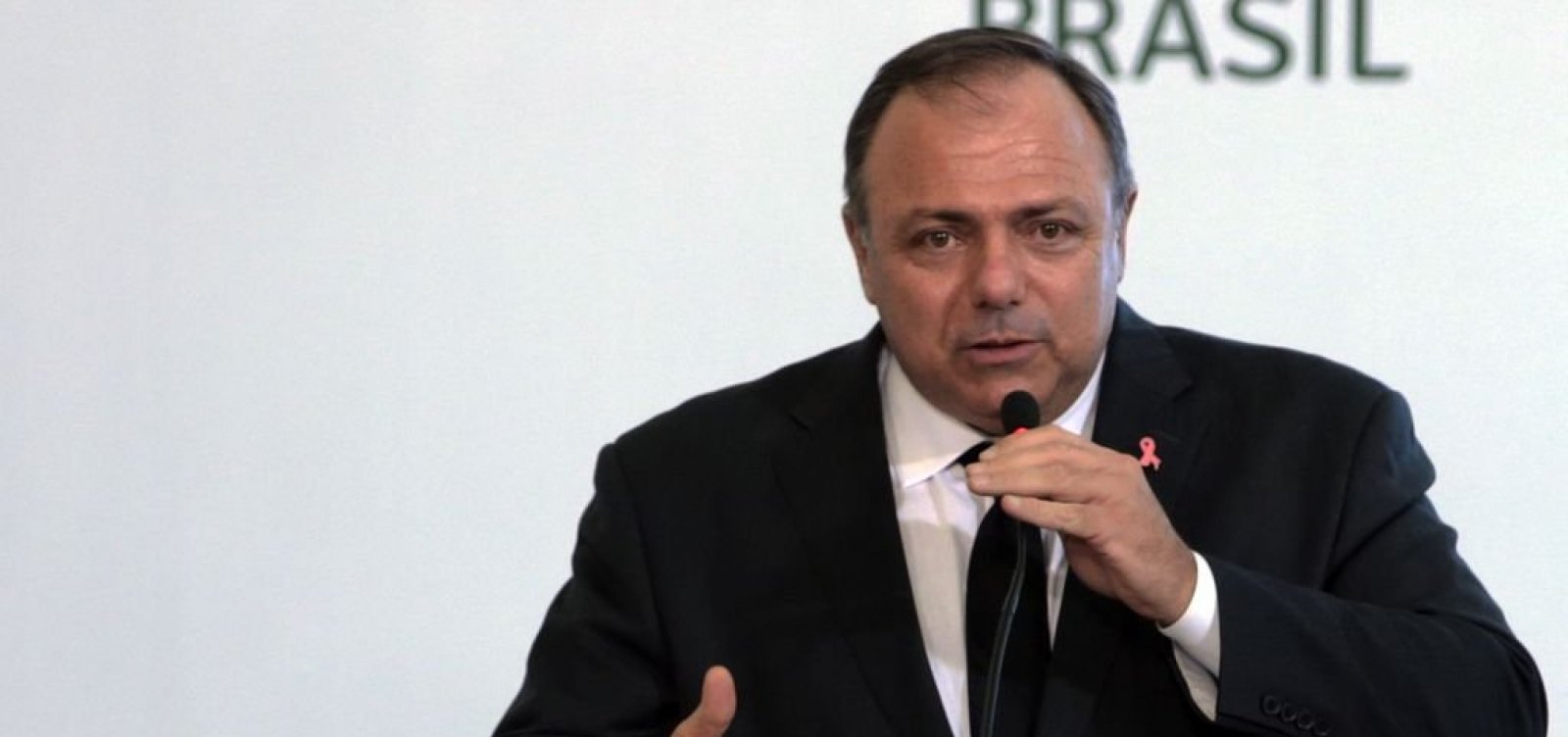Ex&eacute;rcito cumpre ordem da CGU e tira sigilo de processo contra Pazuello
