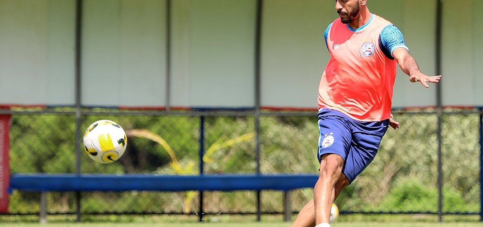 Desfalques obriga Bahia a mexer no time para Ba-Vi deste domingo 