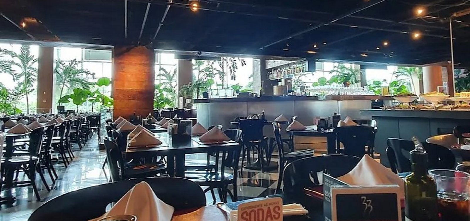 Adolescentes sofrem assédio em restaurante de Salvador e famílias denunciam: “Imagine se estivessem sozinhos”