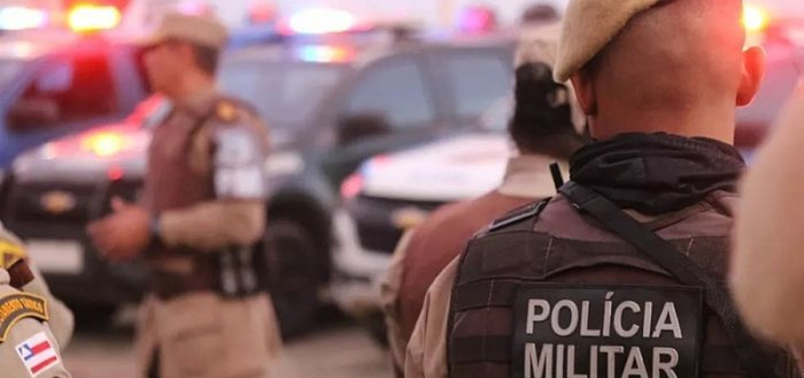 Polícia encontra corpo esquartejado dentro de sacos despejados em Camaçari