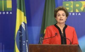 Dilma fala em 'inconformismo' e critica condução 'desnecessária' de Lula