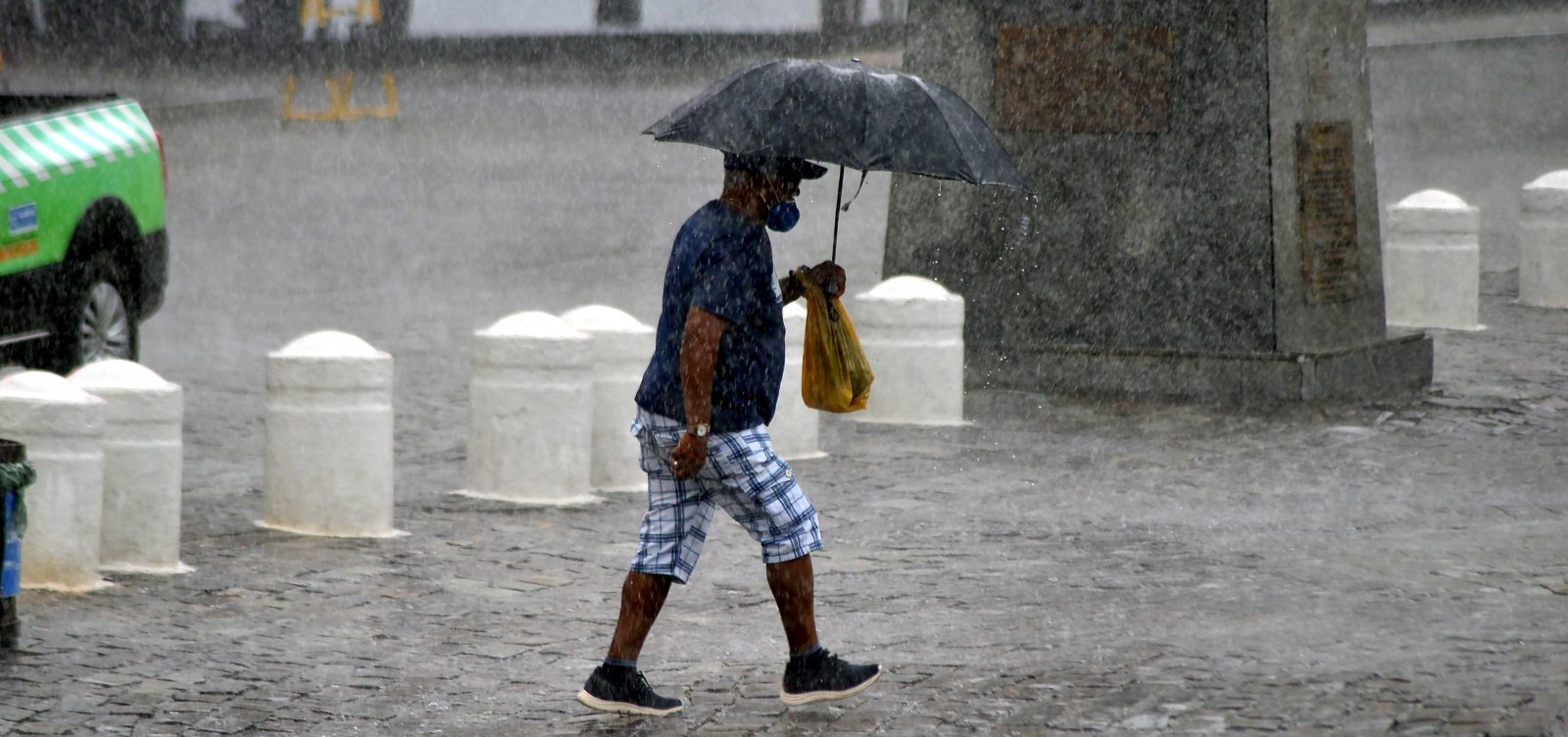 Primeira semana do Outono tem previsão de chuva e trovoadas em Salvador