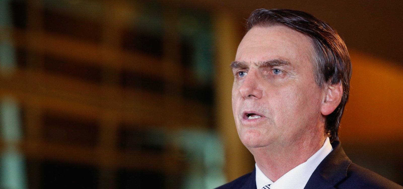 Bolsonaro confirma retorna ao Brasil nesta semana: "Estou sem mandato, mas não aposentado"