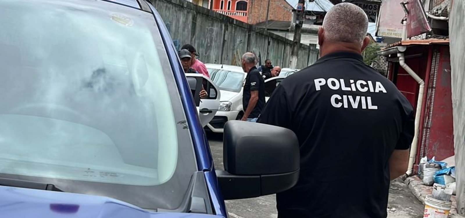 Polícia realiza busca em imóvel ligado a suspeito de matar companheira no Vale do Ogunjá