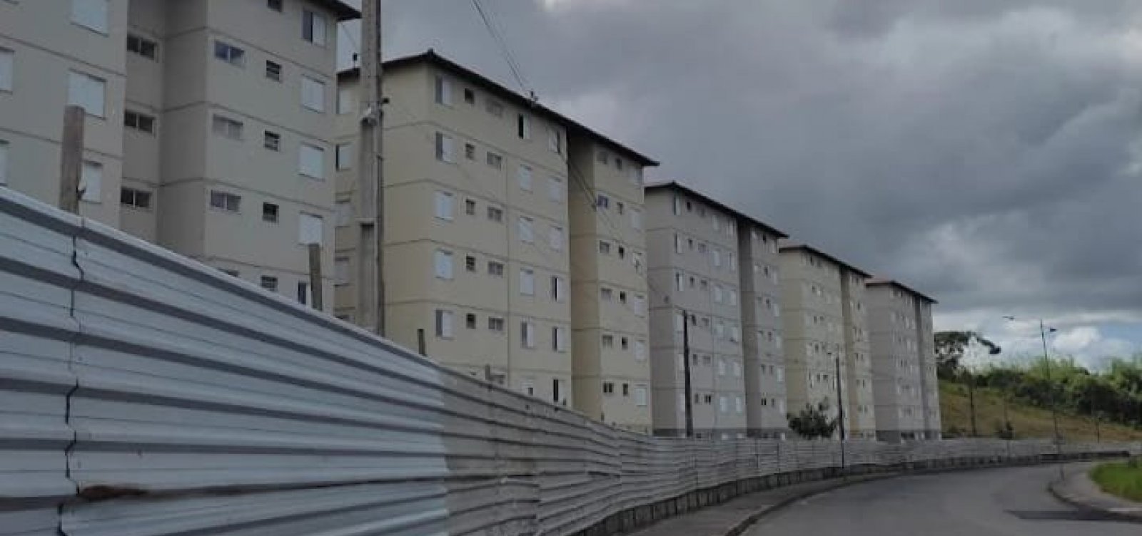 Moradores reclamam após terem apartamentos do Minha Casa, Minha Vida invadidos em Salvador