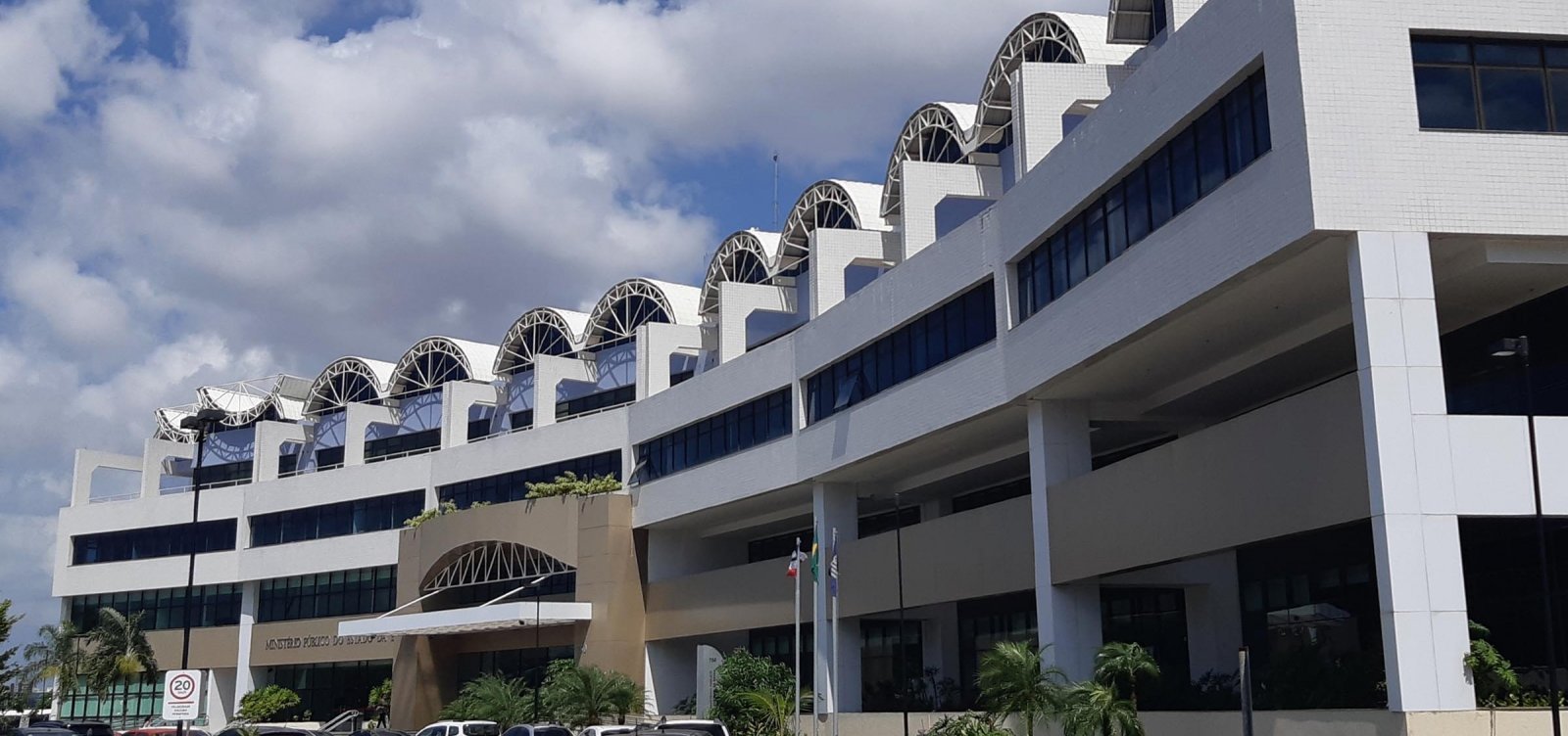 MP-BA investiga policiais supostamente envolvidos nas mortes de jovens na Gamboa