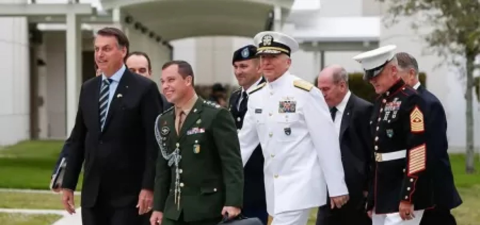 Sargento que tentou reaver joias de Michelle afirma que recebeu ordem do assessor de Bolsonaro