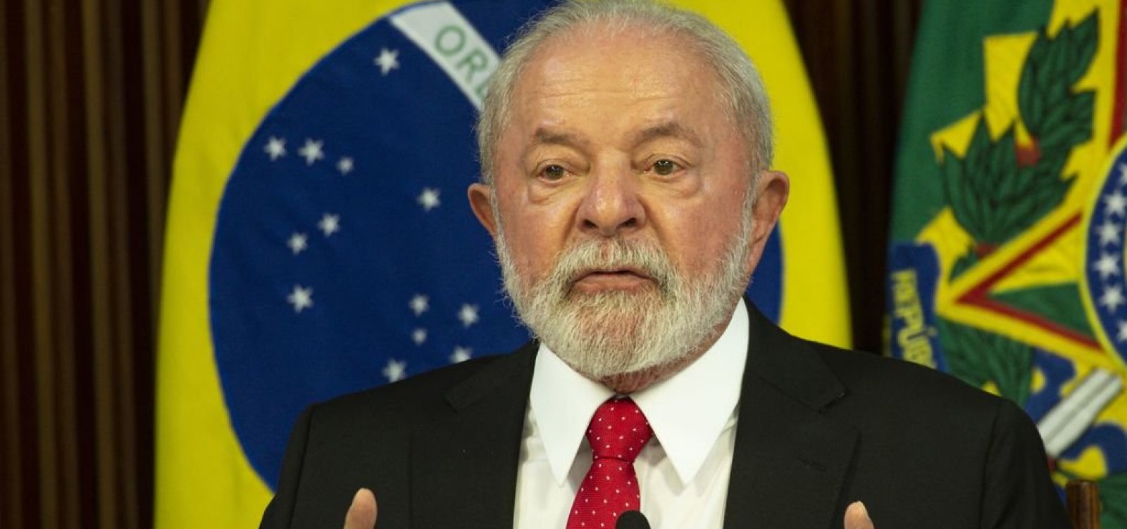 Lula afirma que crescimento econômico do Brasil será maior do que "pessimistas estão prevendo"