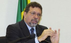 Afonso Florence critica administração de ACM Neto: “Governo almofadinha”