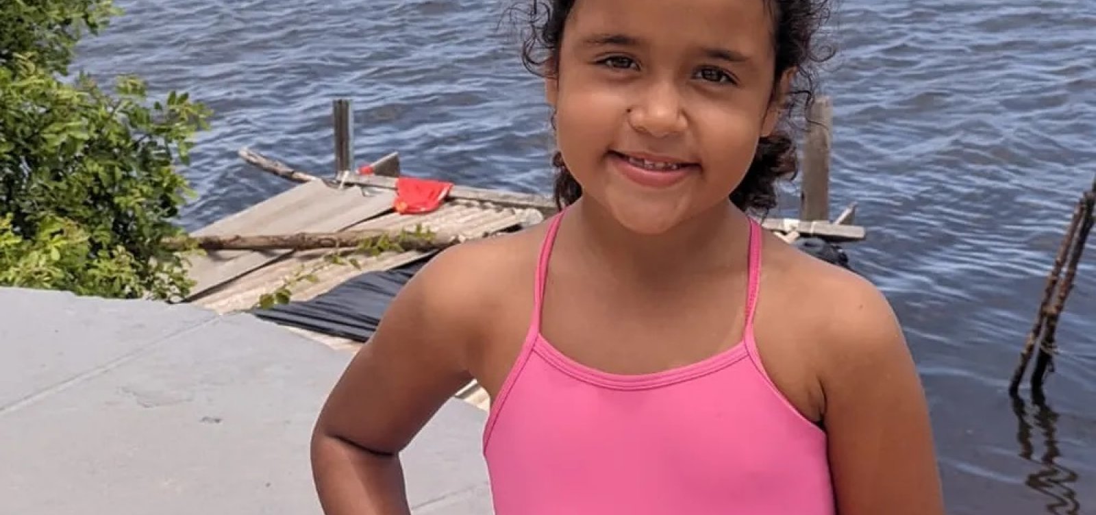 Menina de 6 anos desparece depois de sair de casa para brincar com amiga no interior da Bahia