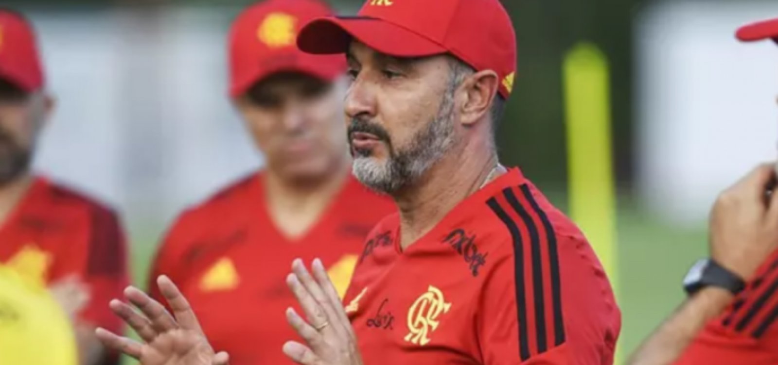 Após goleada, Flamengo anuncia a demissão do técnico Vítor Pereira